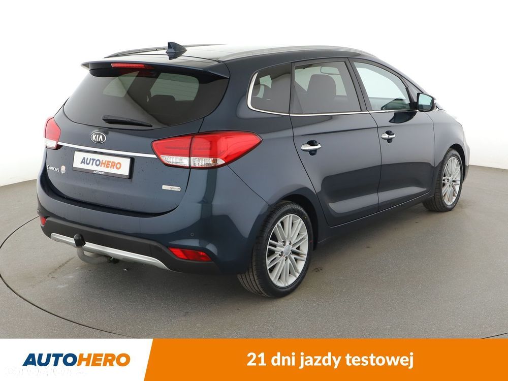 Kia Carens - 6
