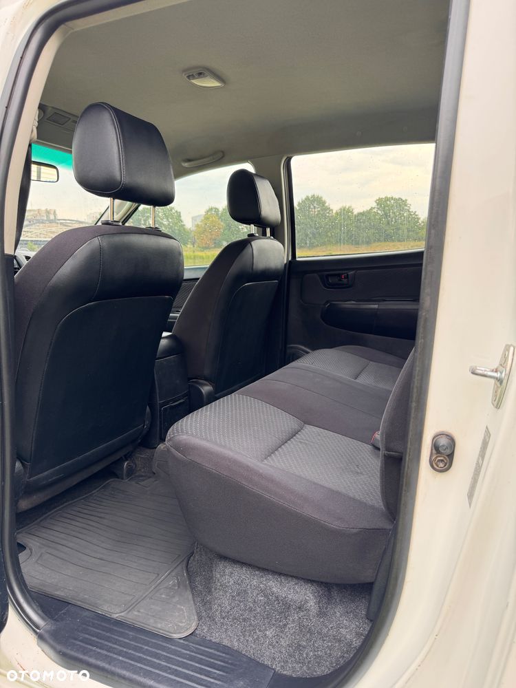 Toyota Hilux 4x4 Double Cab - 24