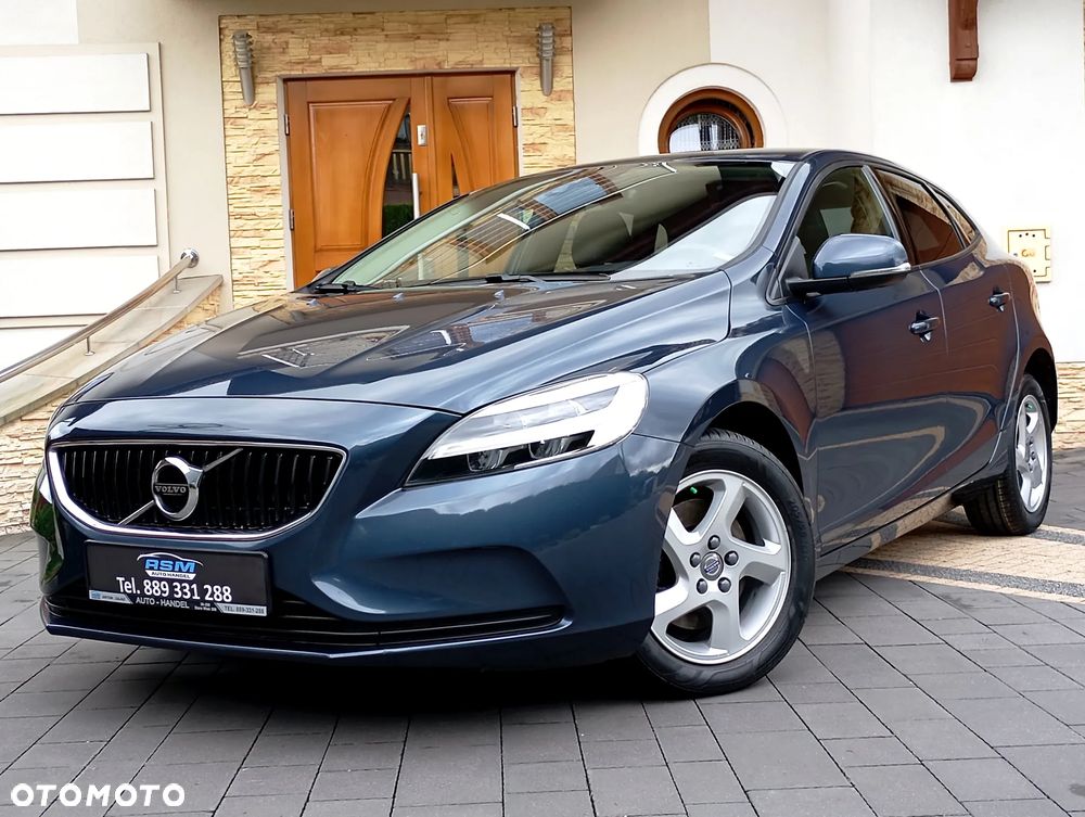 Volvo V40 T2 Drive-E Momentum - 1