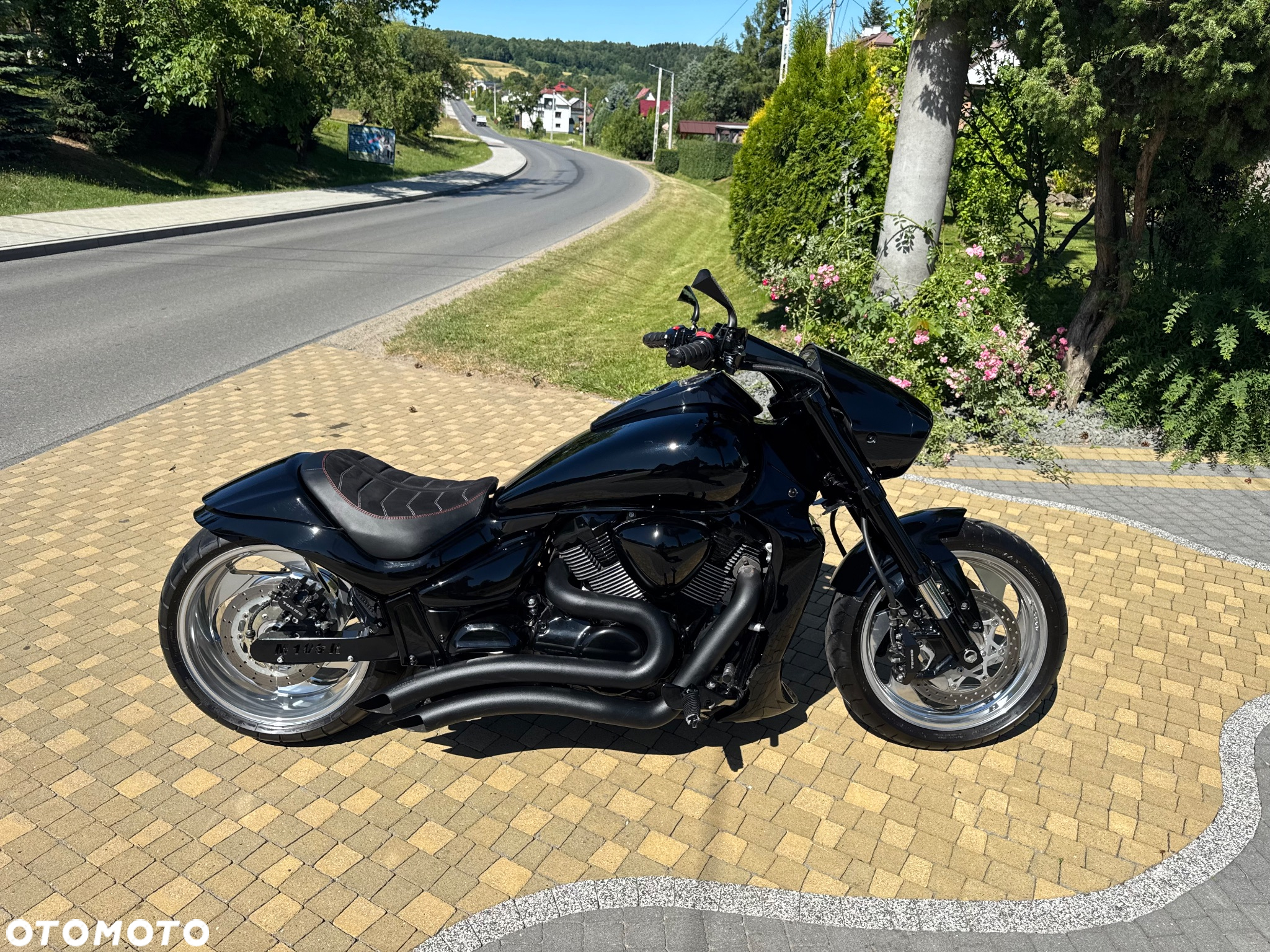 Suzuki Boulevard - 18