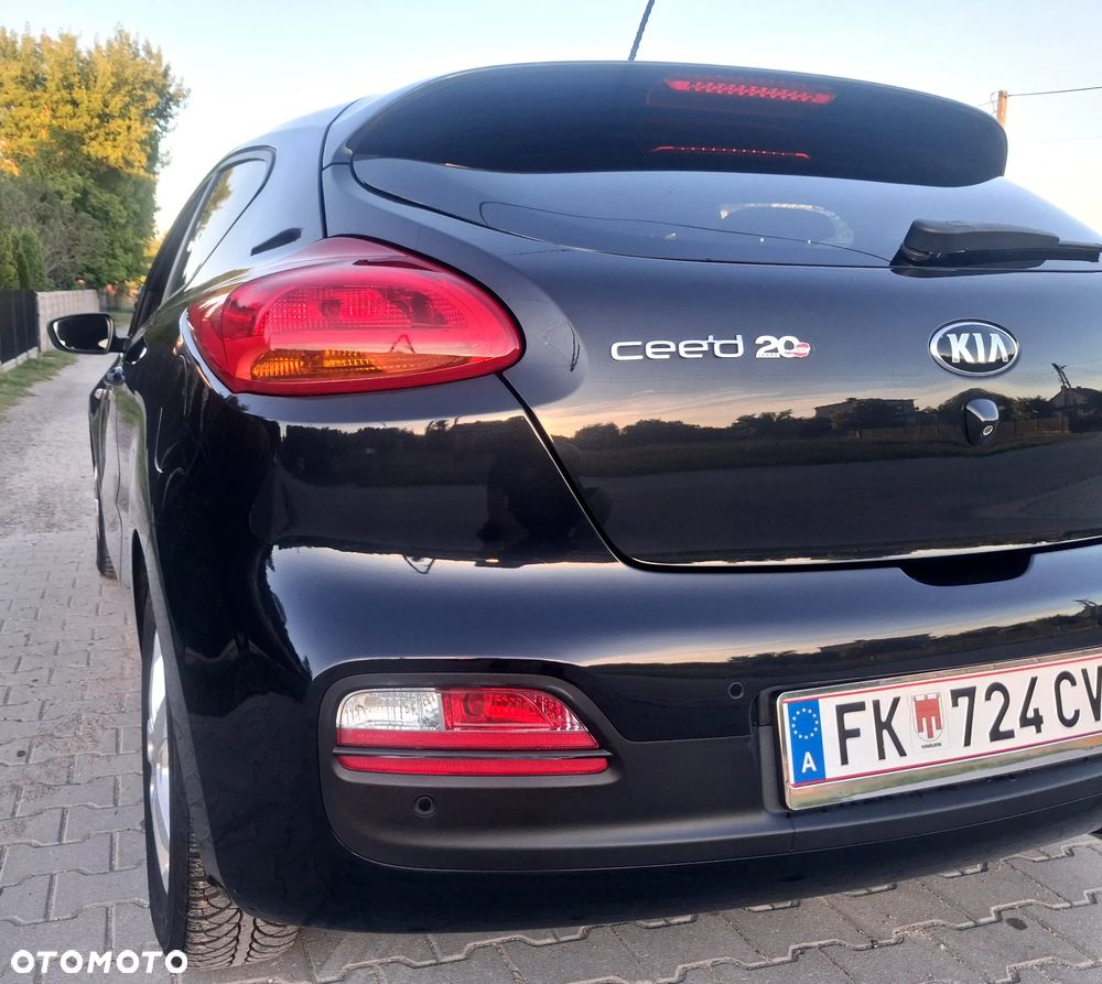 Kia Ceed 1.4 CRDi 90 Vision - 11
