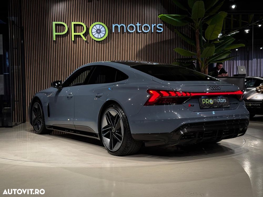 Audi e-tron GT RS quattro - 11