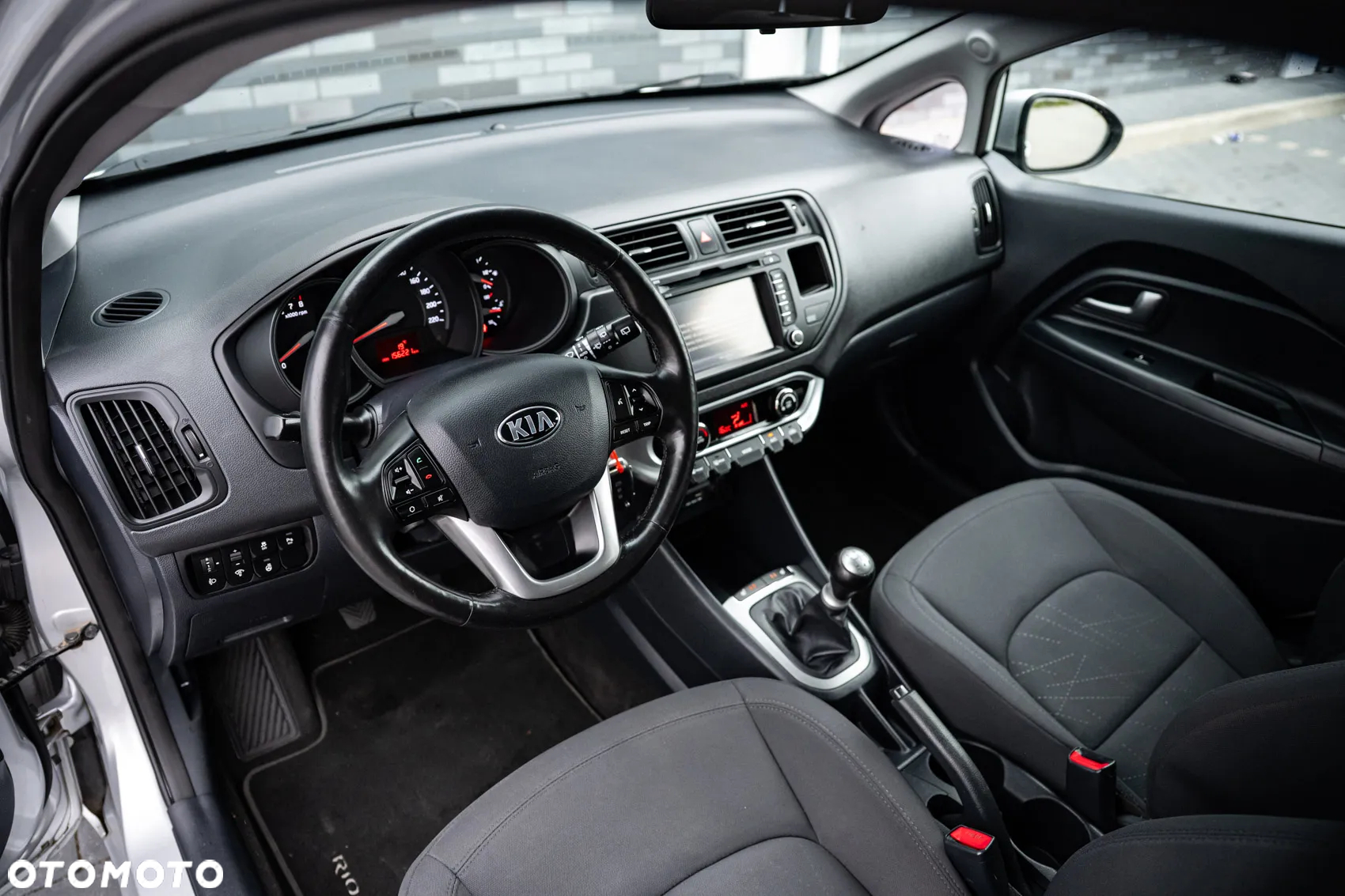 Kia Rio 1.2 Dream Team Edition - 15