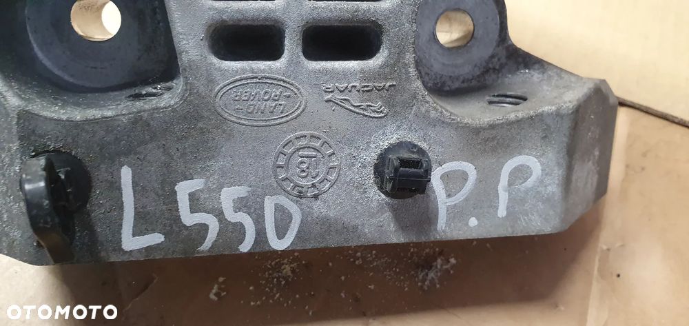 Łapa mocowanie silnika Land Rover Discovery Sport L550 2.0 D GJ32-6030-AA - 8