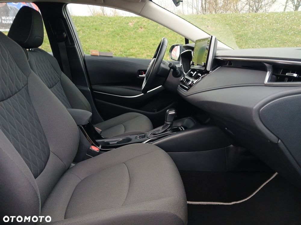 Toyota Corolla 1.8 Hybrid Comfort - 13