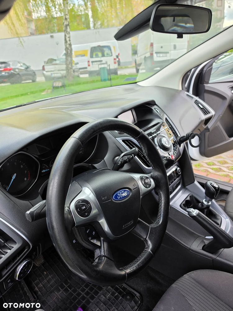 Ford Focus 1.6 EcoBoost Titanium - 16
