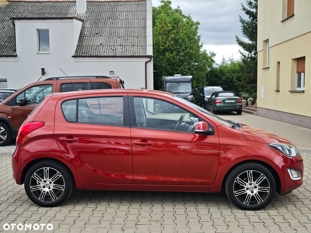 Hyundai i20 1.25 Wersja Jubileuszowa - 11
