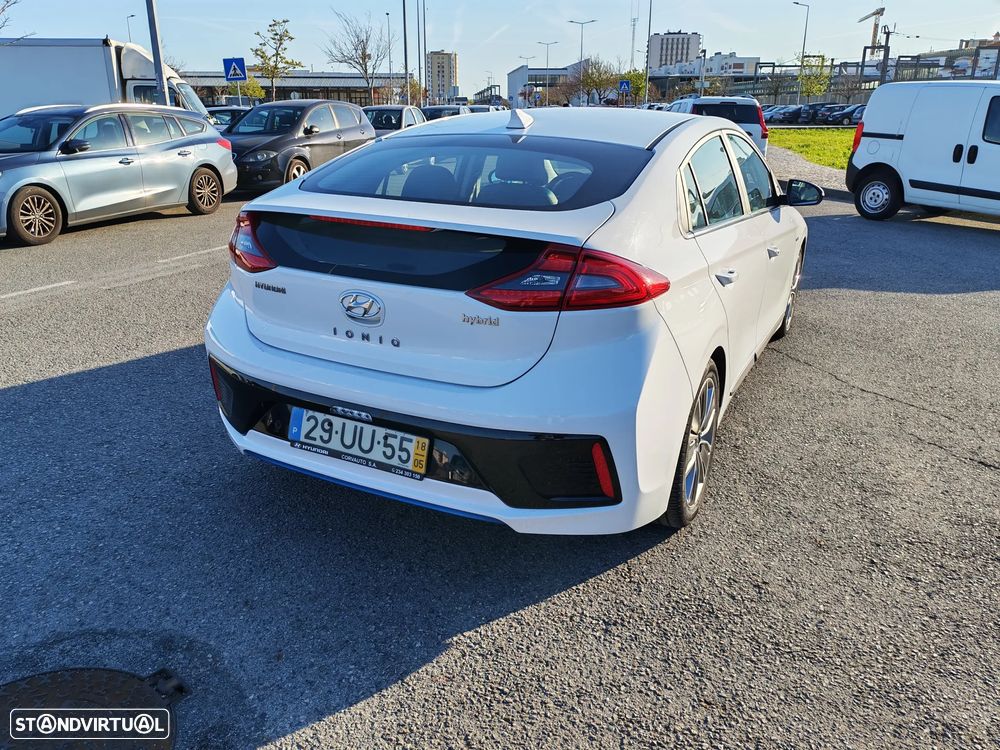 Hyundai Ioniq 1.6 GDI HEV Hybrid Tech - 3