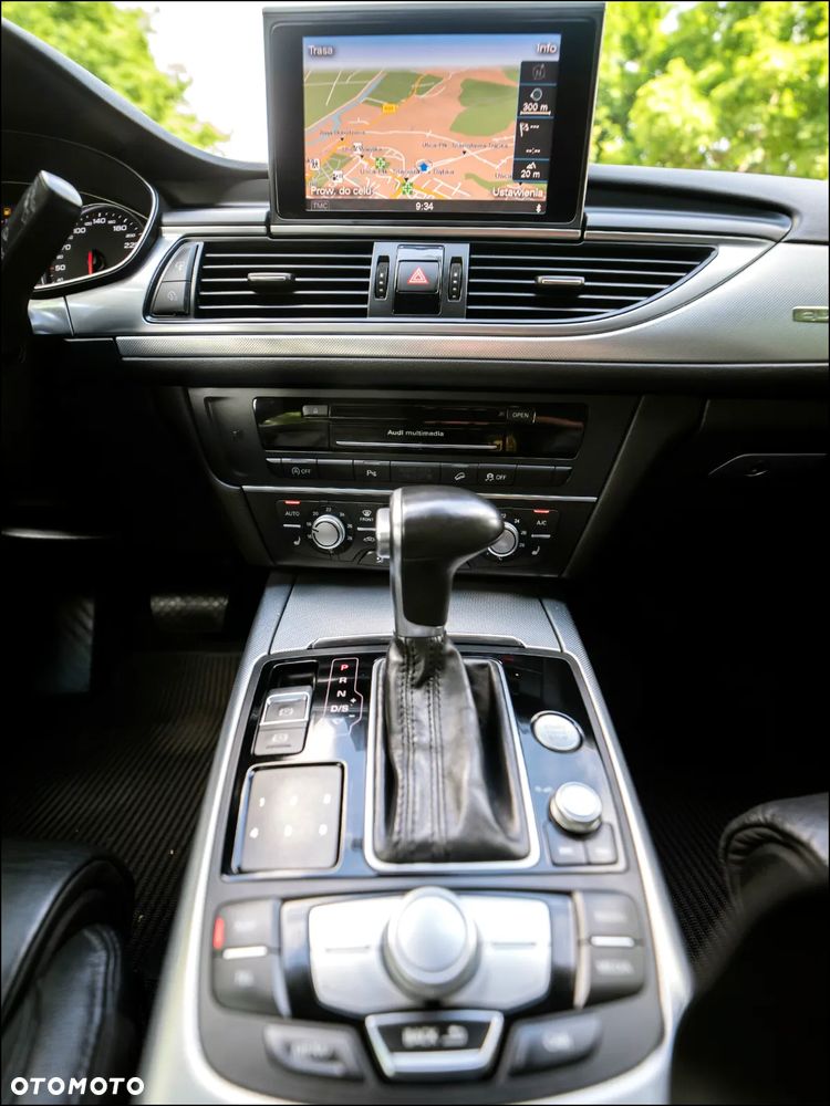 Audi A6 Allroad - 25