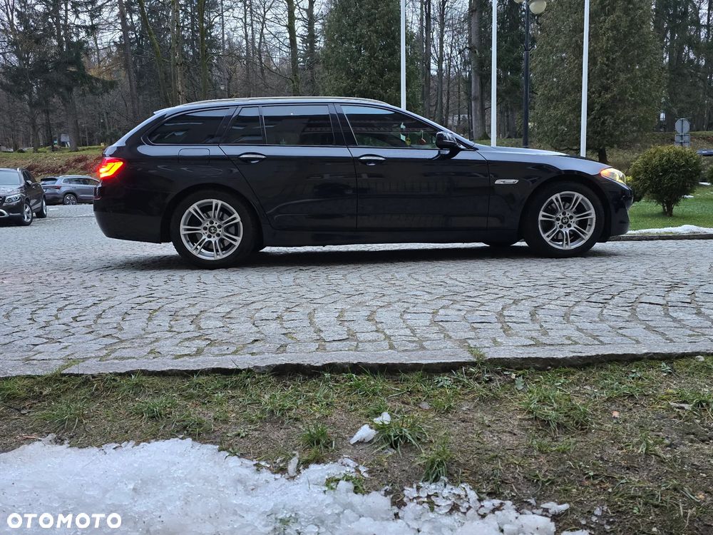 BMW Seria 5 520d - 24