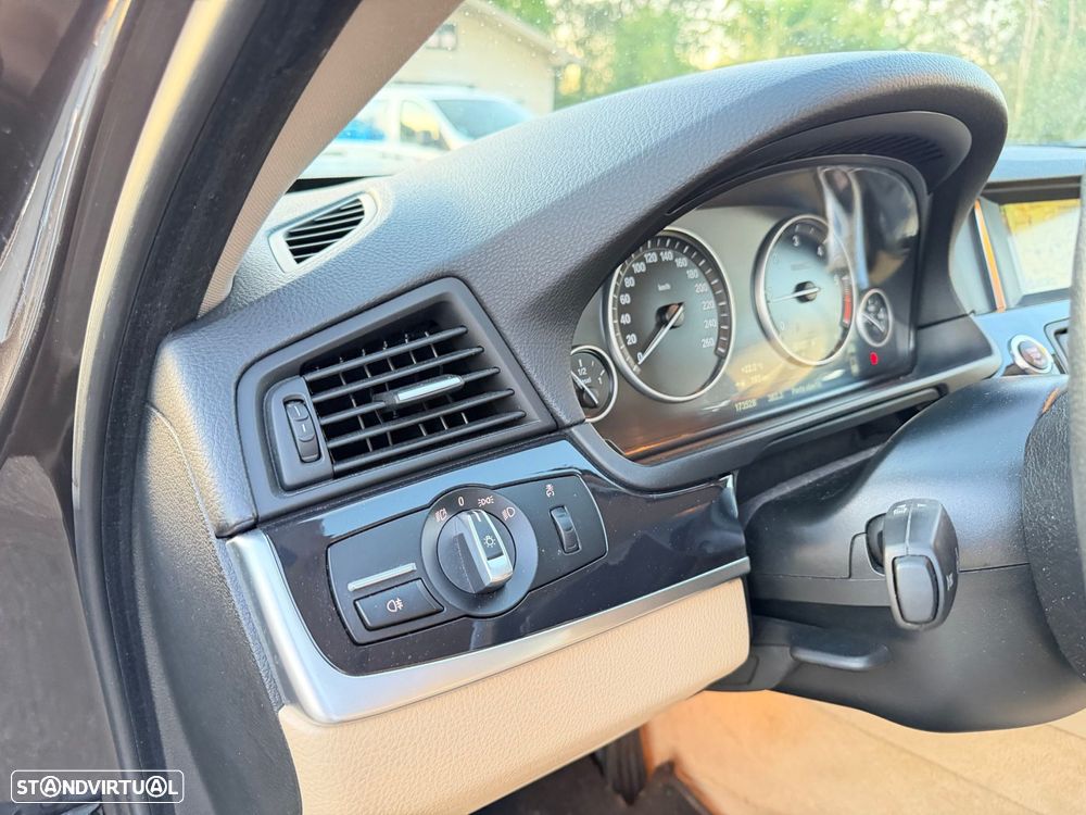 BMW 520 d Auto - 25