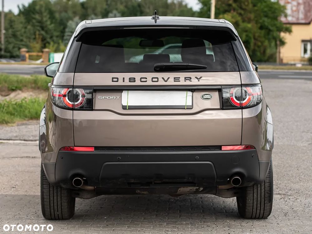 Land Rover Discovery Sport - 11