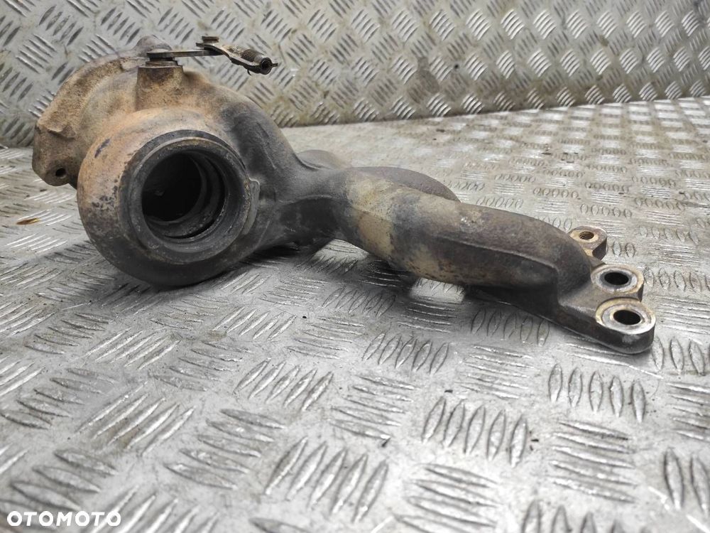 KOLEKTOR WYDECHOWY  VOLVO V50 I - 2