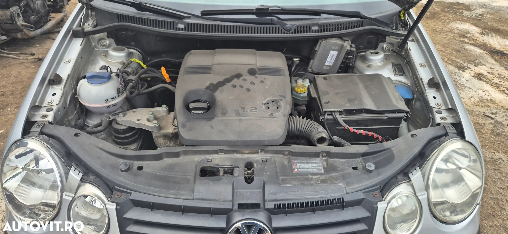 Piese auto Vw Polo 9N 9N1 2003 1.2 benzina in 2 usi - 11