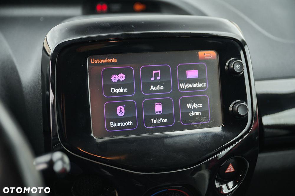 Toyota Aygo x-play Edition-S - 36