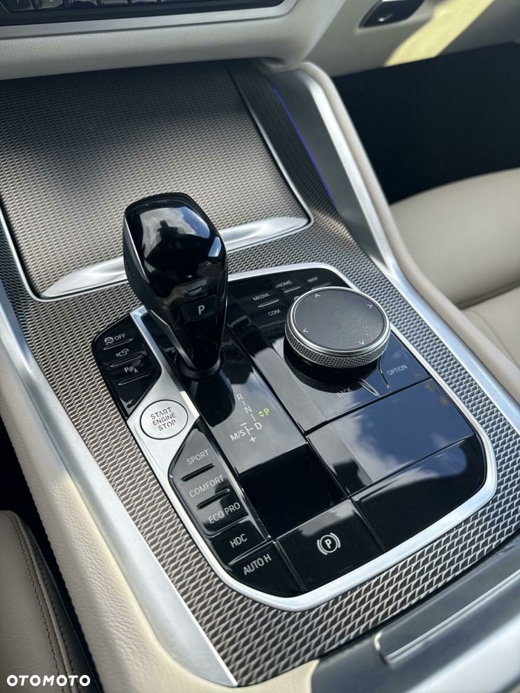 BMW X6 - 25