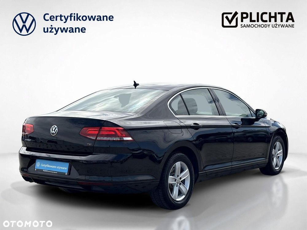 Volkswagen Passat - 6