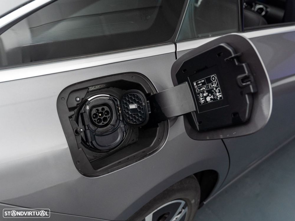 Mercedes-Benz CLA 250 e Shooting Brake Style Plus - 10