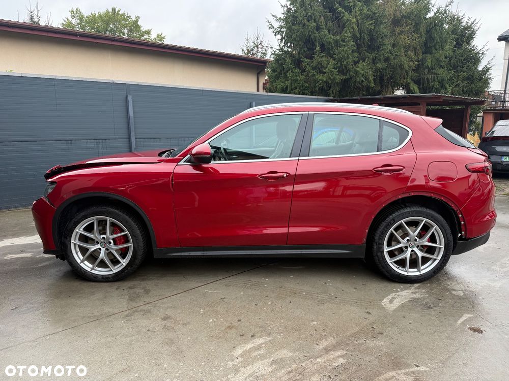 Alfa Romeo Stelvio 2.0 Turbo 16V AT8-Q4 Super - 9