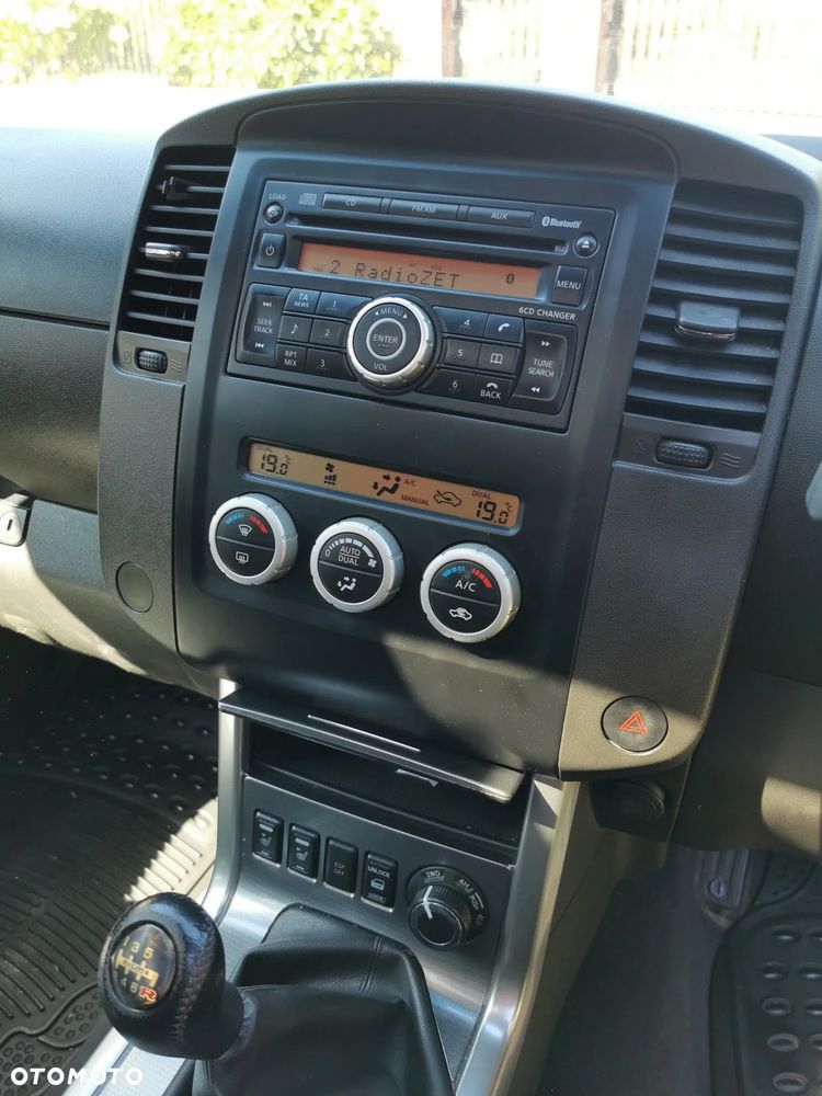 Nissan Navara 2.5 D Platinum Long - 14