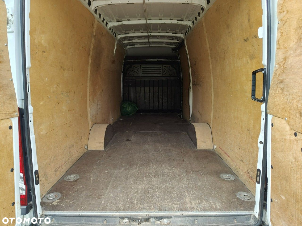 Iveco Daily 35S15 - 15