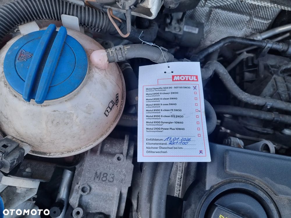 Volkswagen Passat - 16
