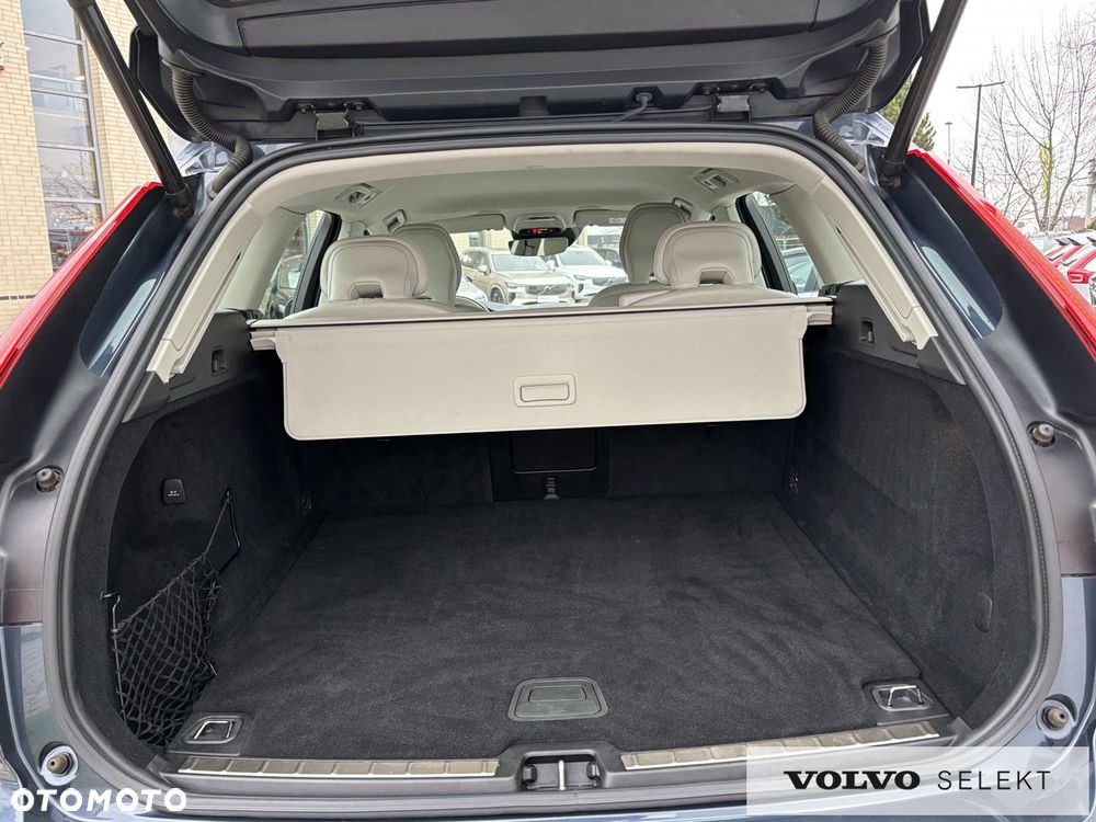 Volvo XC 60 - 21