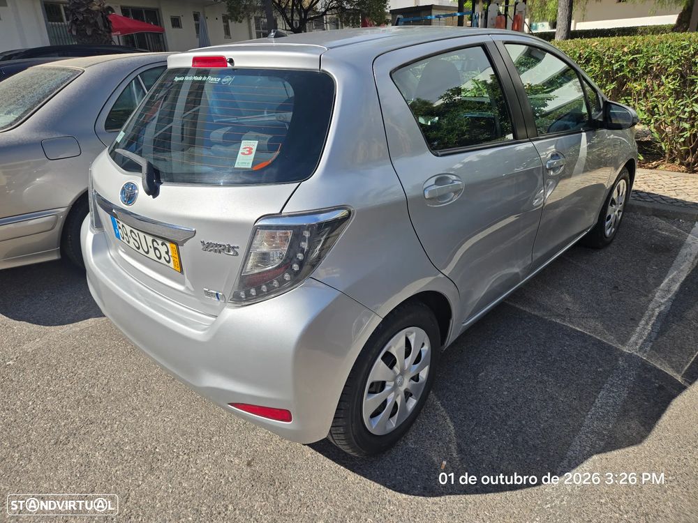 Toyota Yaris - 4
