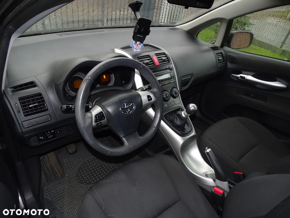 Toyota Auris - 9