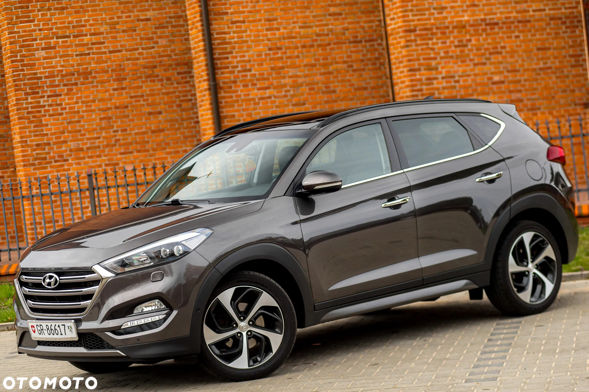 Hyundai Tucson 2.0 CRDi 4WD Automatik Passion Plus - 7