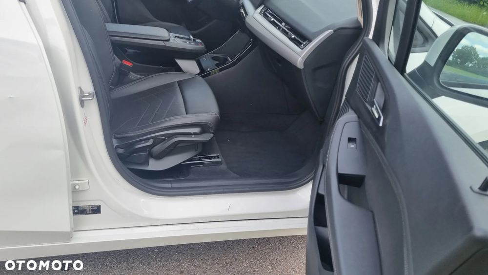 BMW Seria 2 218d Active Tourer - 19
