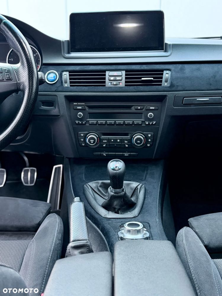 BMW Seria 3 318d Sport Line - 9
