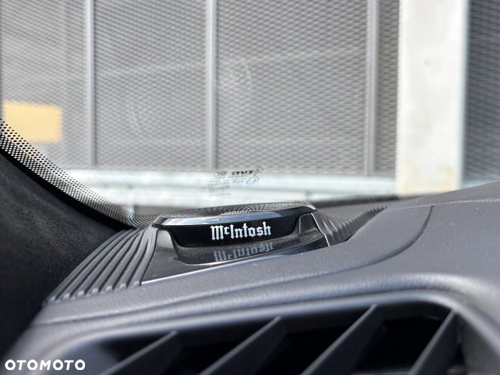 Jeep Grand Cherokee - 41