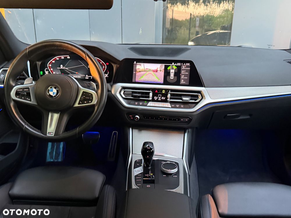 BMW Seria 3 320d M Sport sport - 36