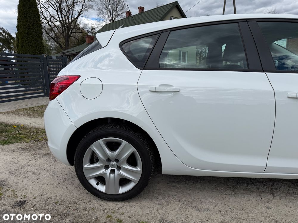 Opel Astra 1.4 Turbo - 16