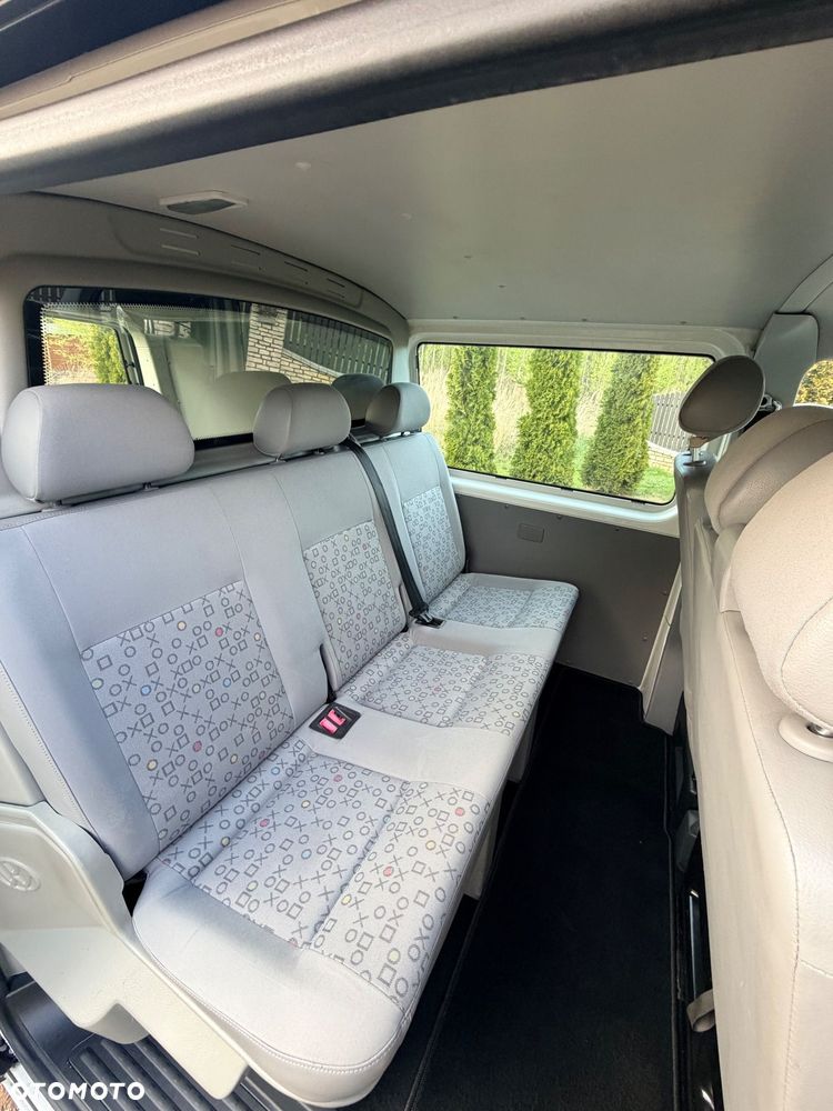 Volkswagen Transporter - 4