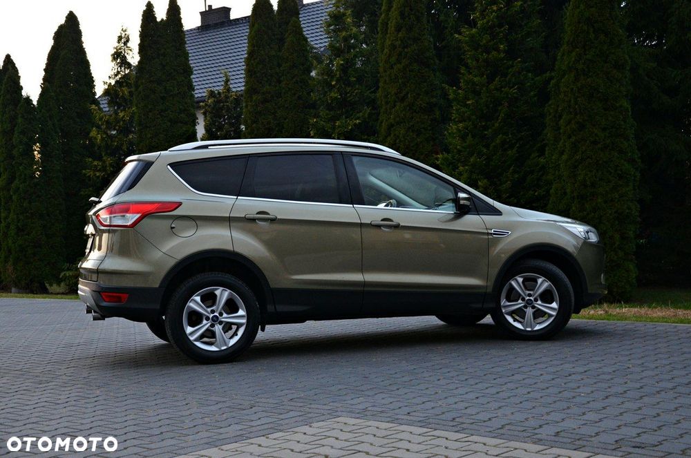 Ford Kuga - 24