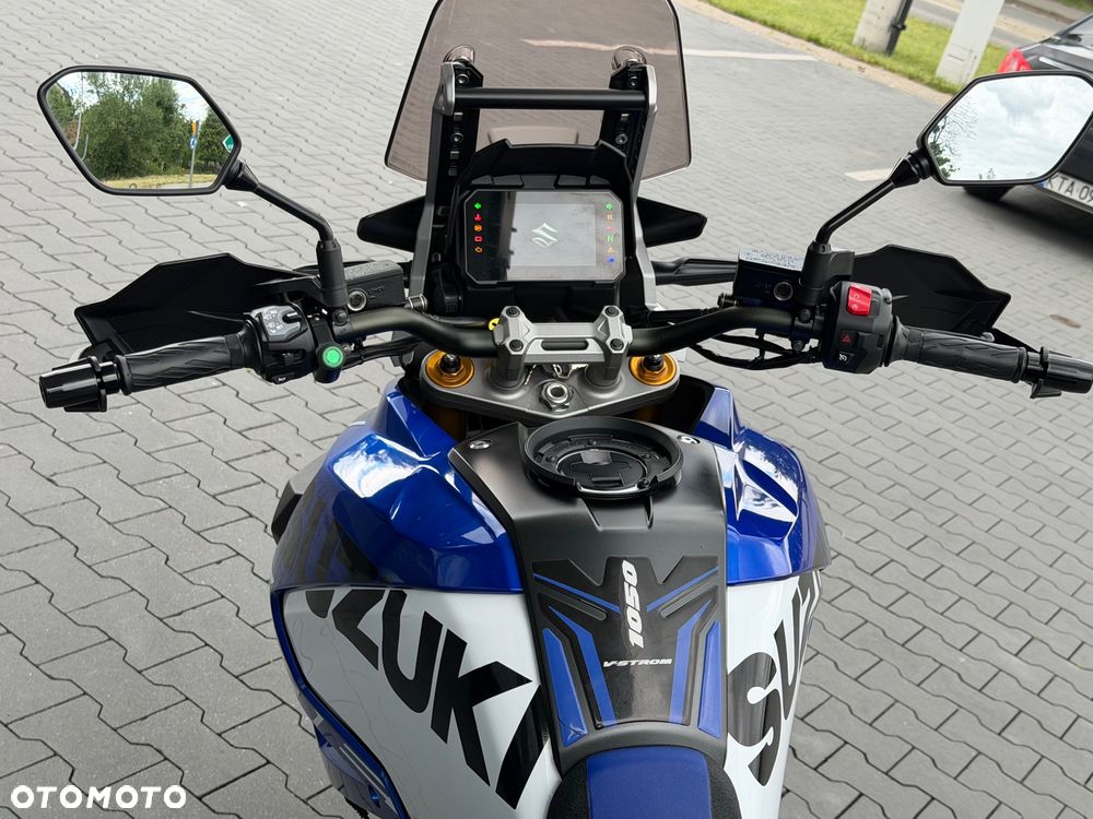 Suzuki V-STROM - 23