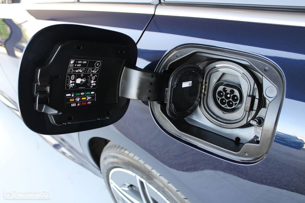 Mercedes-Benz C 300 e T 9G-TRONIC AMG Line - 36