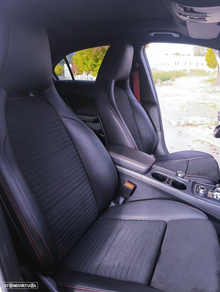Mercedes-Benz A 45 AMG 4-Matic - 4