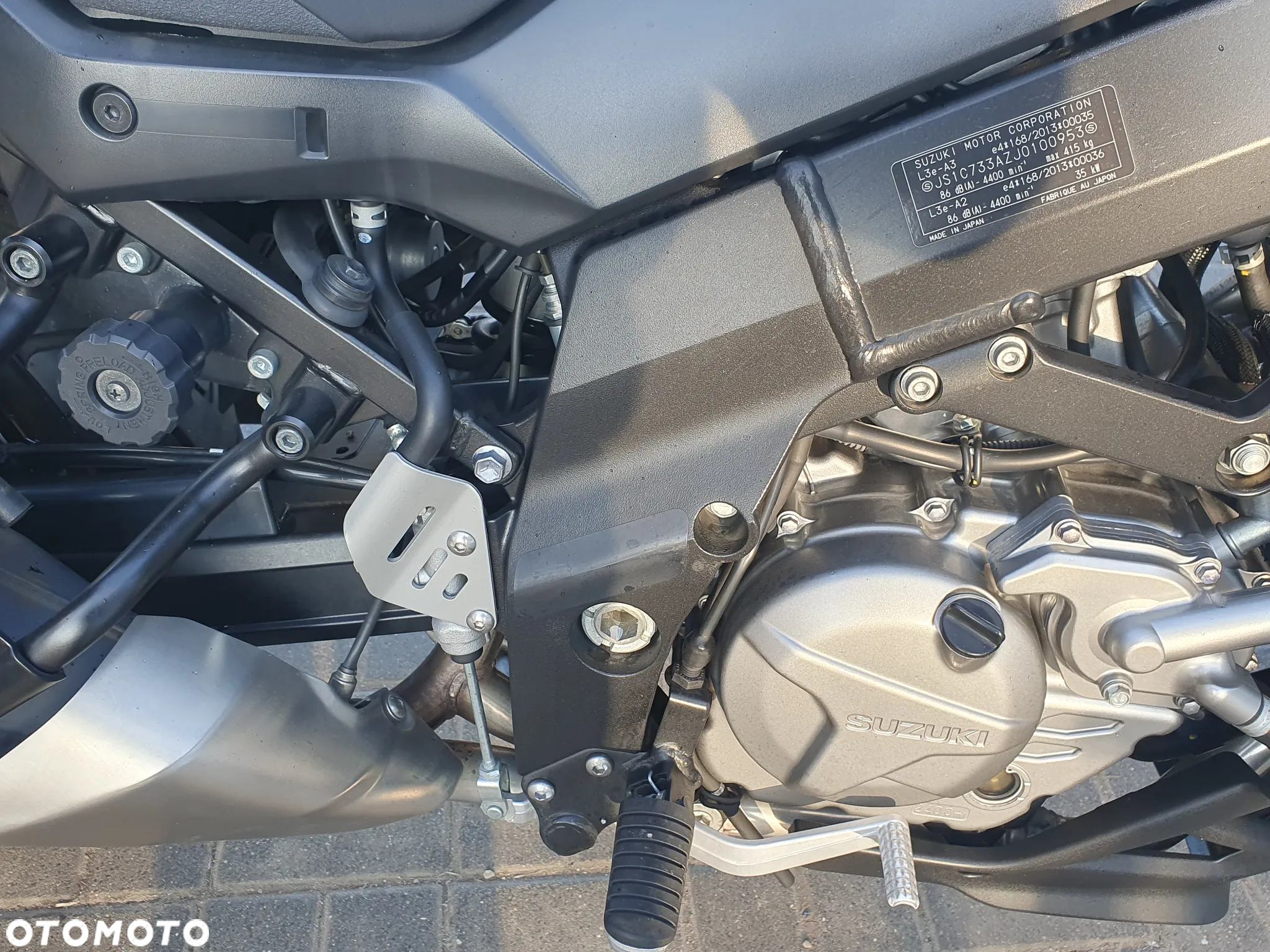 Suzuki V-STROM - 31