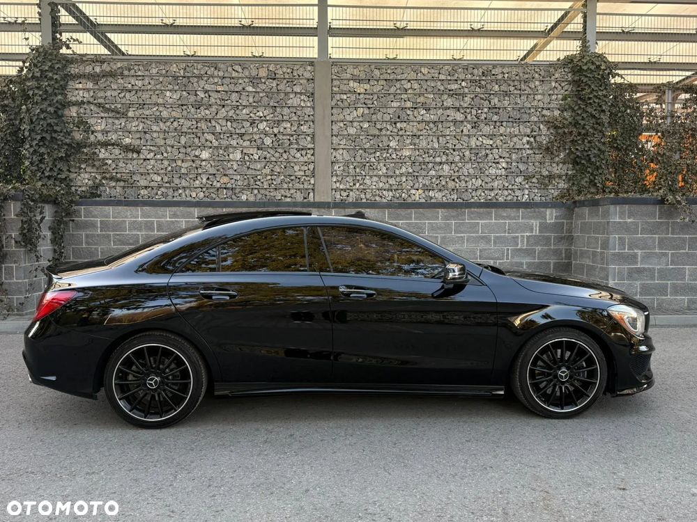 Mercedes-Benz CLA 250 4-Matic AMG Line - 3