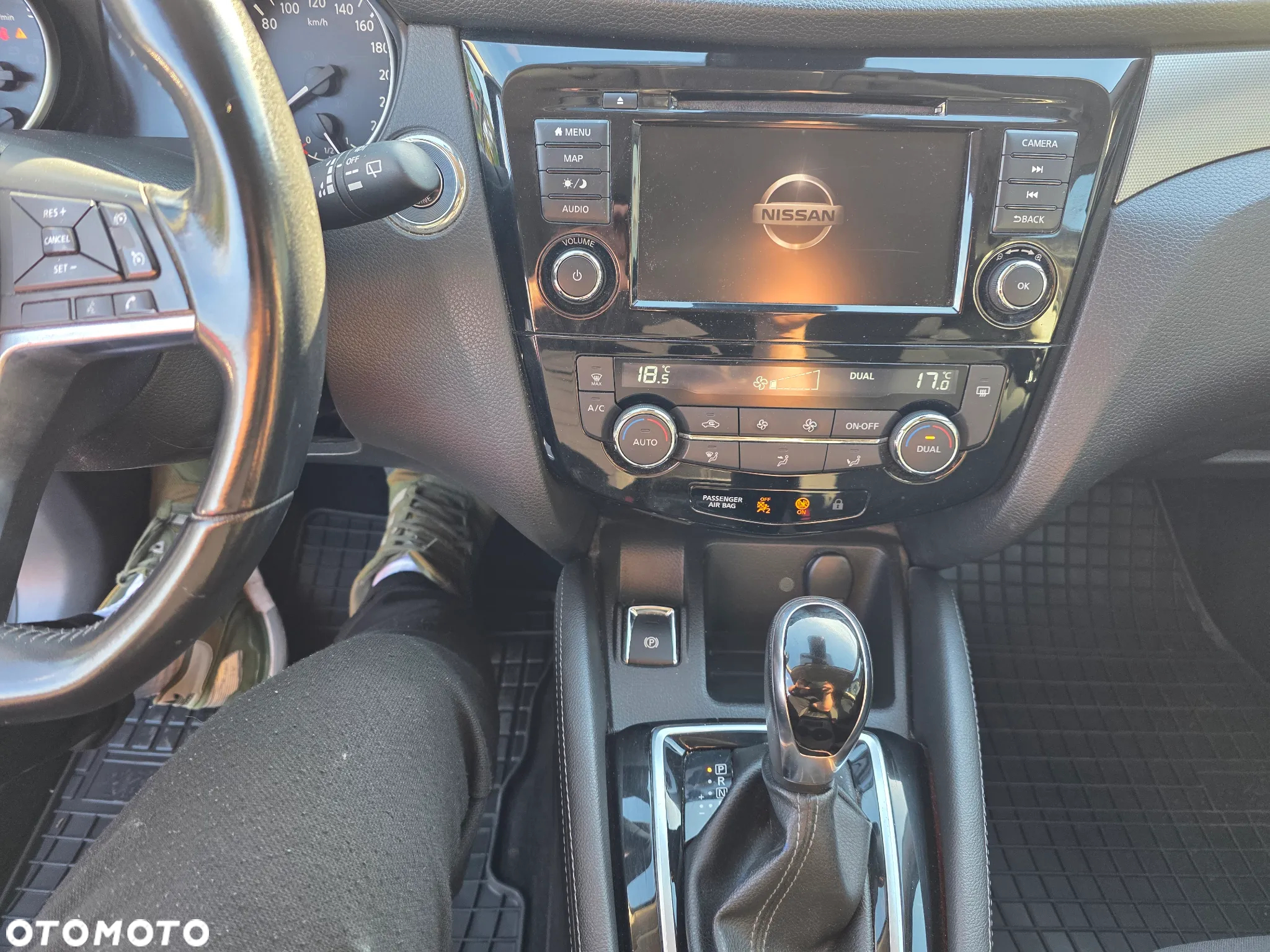 Nissan Qashqai 1.3 DIG-T DCT N-CONNECTA - 10
