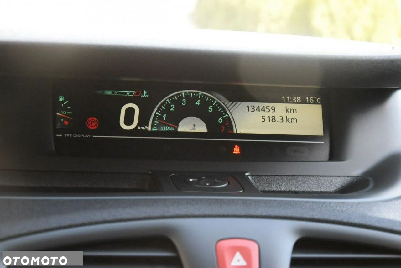 Renault Scenic 1.6 16V 110 Expression - 25