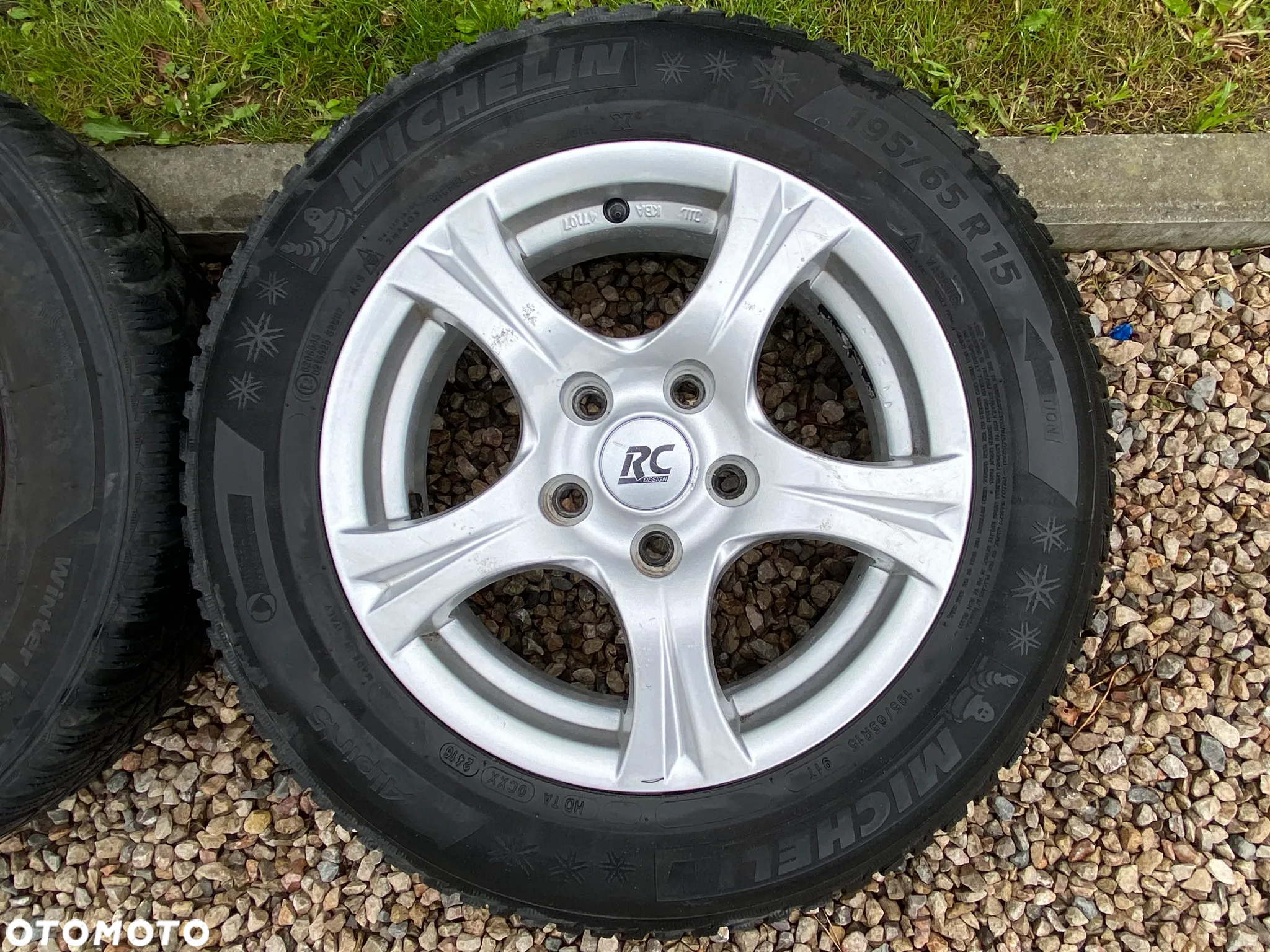 Kia Ceed I Alufelgi 5x114,3 6,5Jx15h2 ET45 - 3
