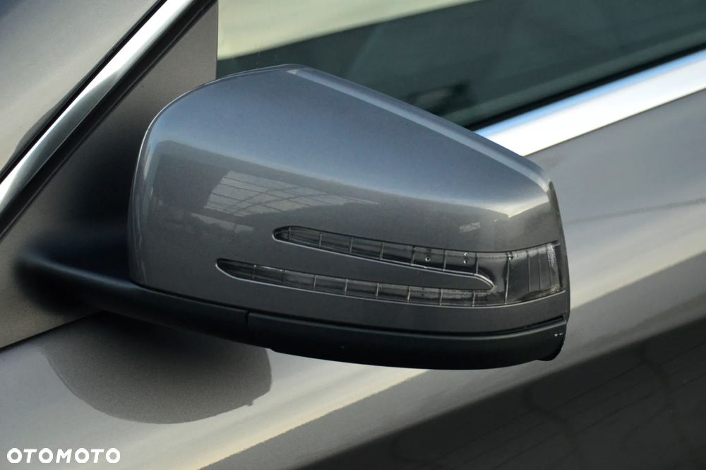 Mercedes-Benz CLA - 5