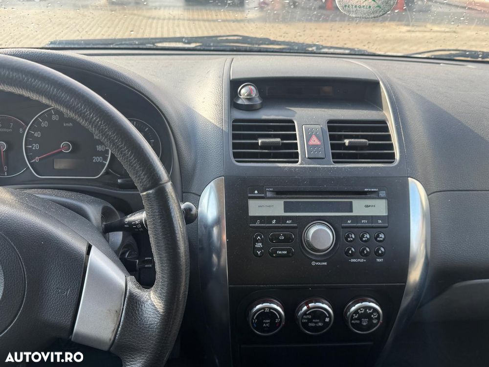 Suzuki SX4 1.6L 4WD GLX - 6