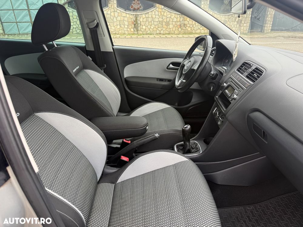 Volkswagen Polo - 11