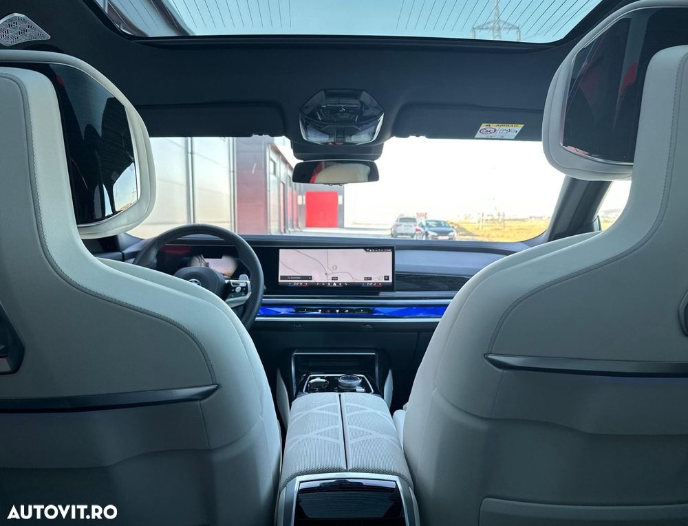 BMW Seria 7 750e xDrive - 29