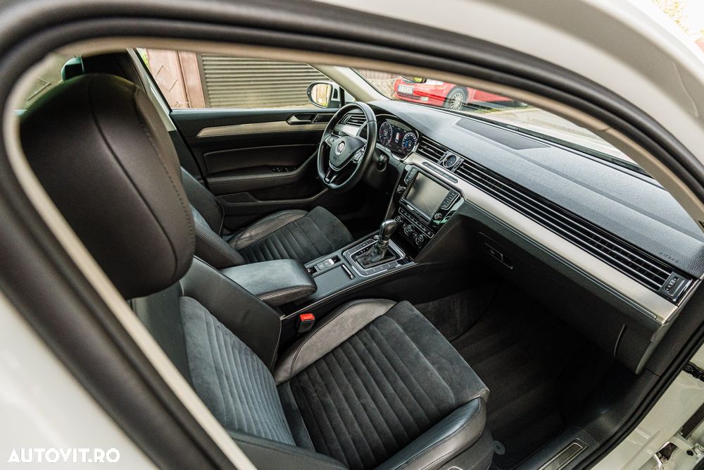 Volkswagen Passat Variant 2.0 TDI DSG R Executive - 19
